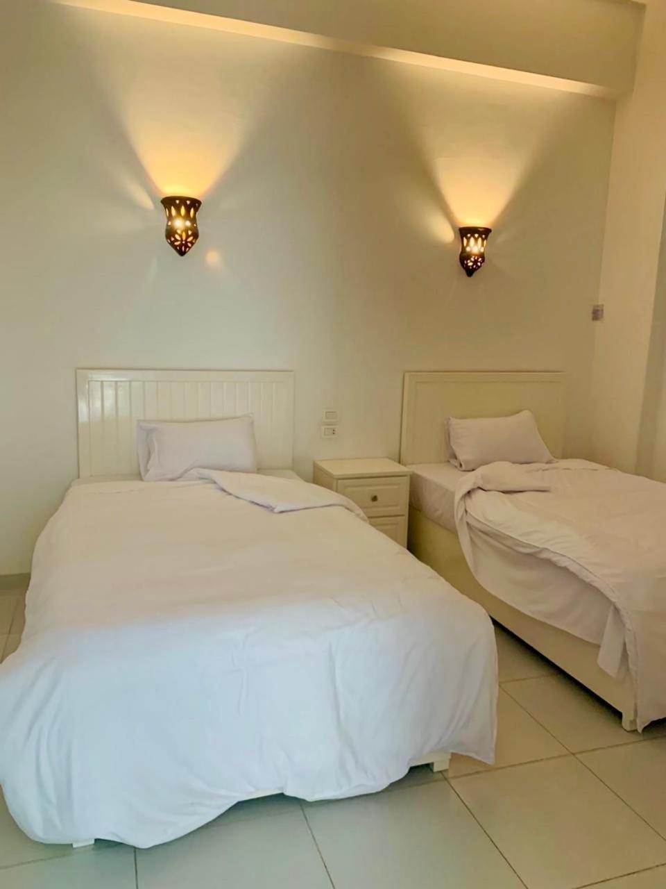 Moon House Of Luxor Apartment Екстериор снимка