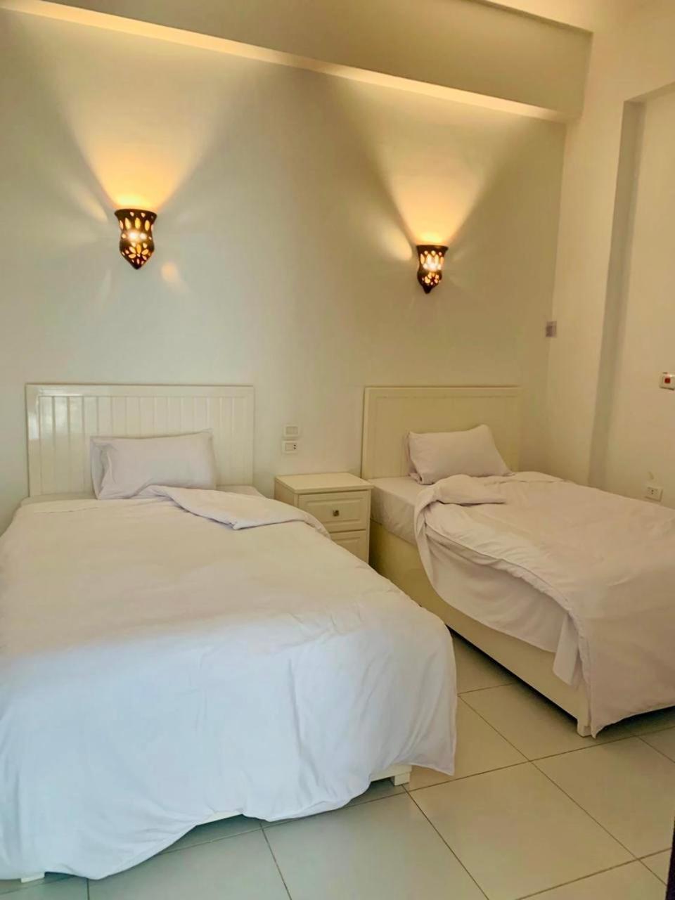 Moon House Of Luxor Apartment Екстериор снимка