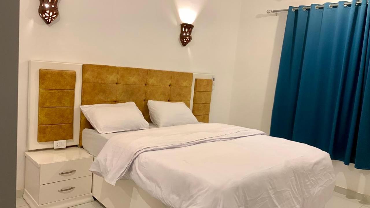 Moon House Of Luxor Apartment Екстериор снимка