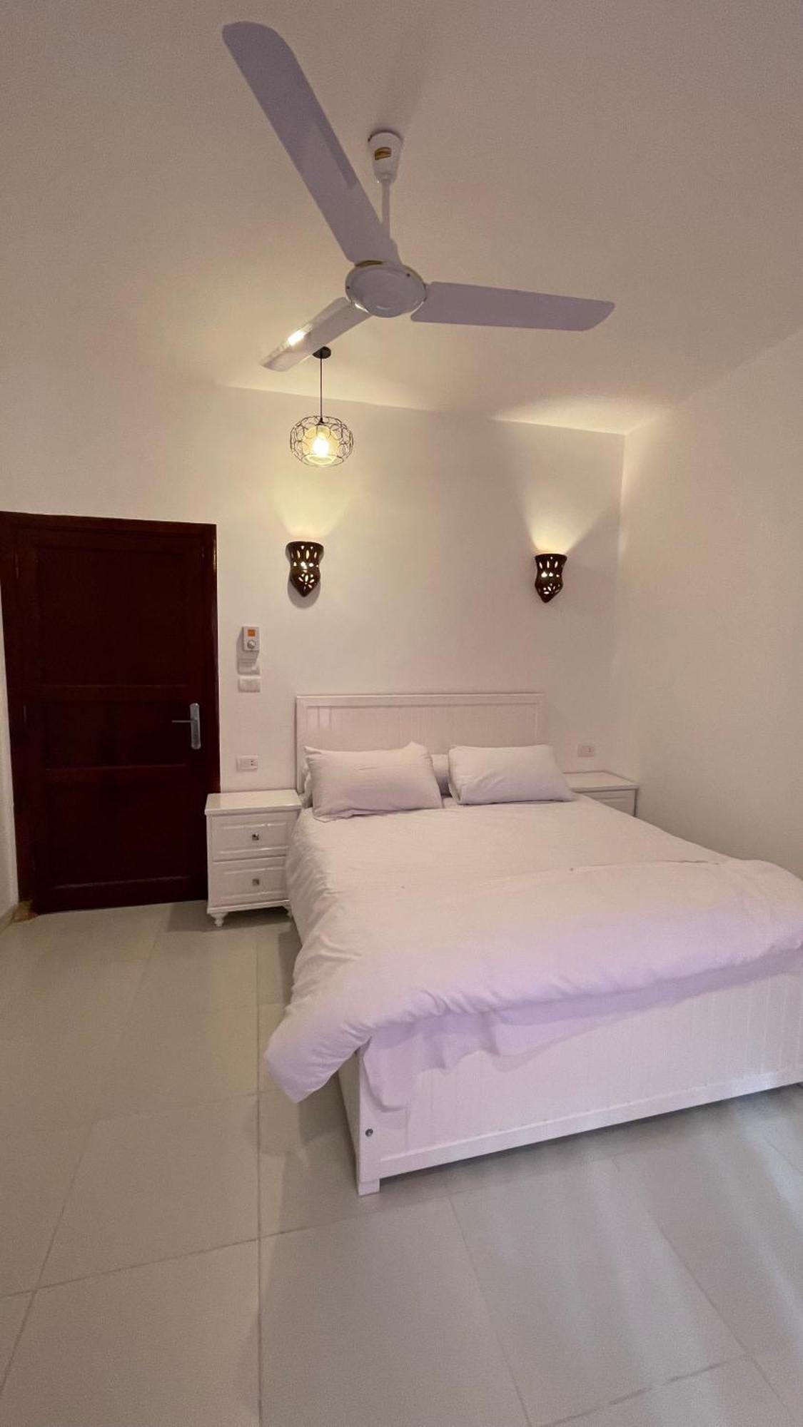 Moon House Of Luxor Apartment Екстериор снимка