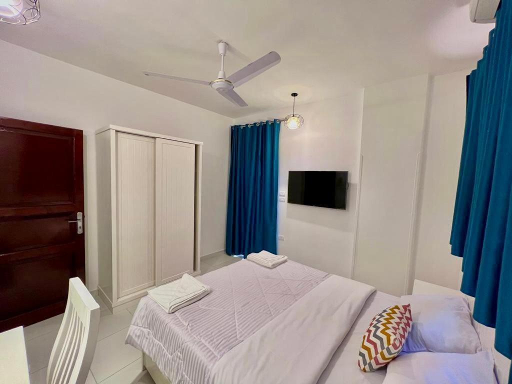 Moon House Of Luxor Apartment Екстериор снимка
