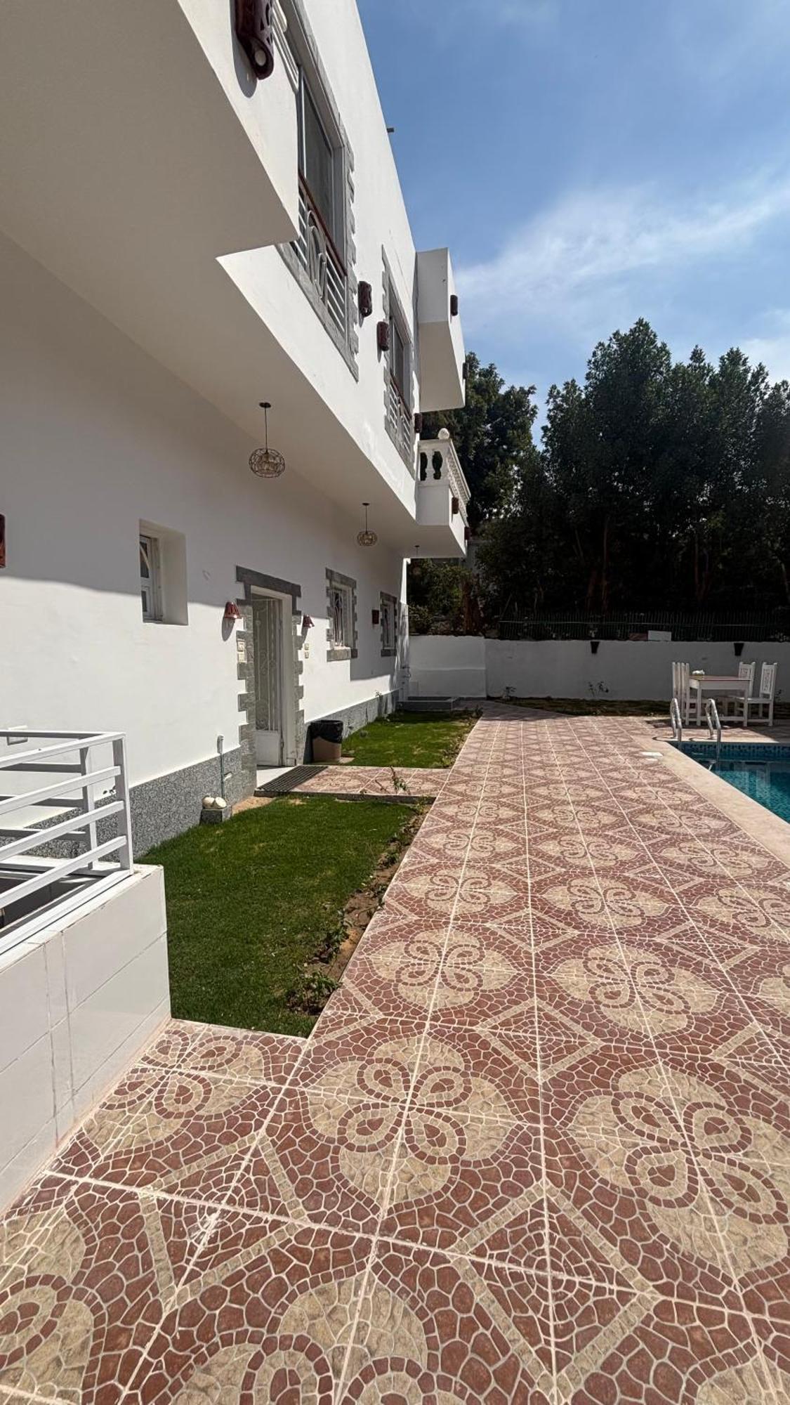 Moon House Of Luxor Apartment Екстериор снимка