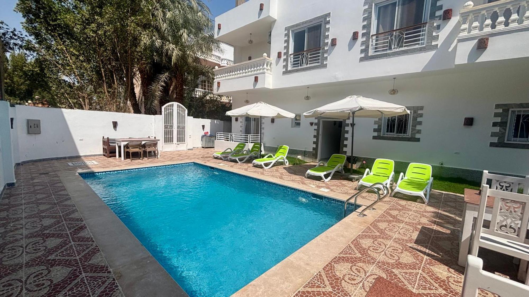 Moon House Of Luxor Apartment Екстериор снимка