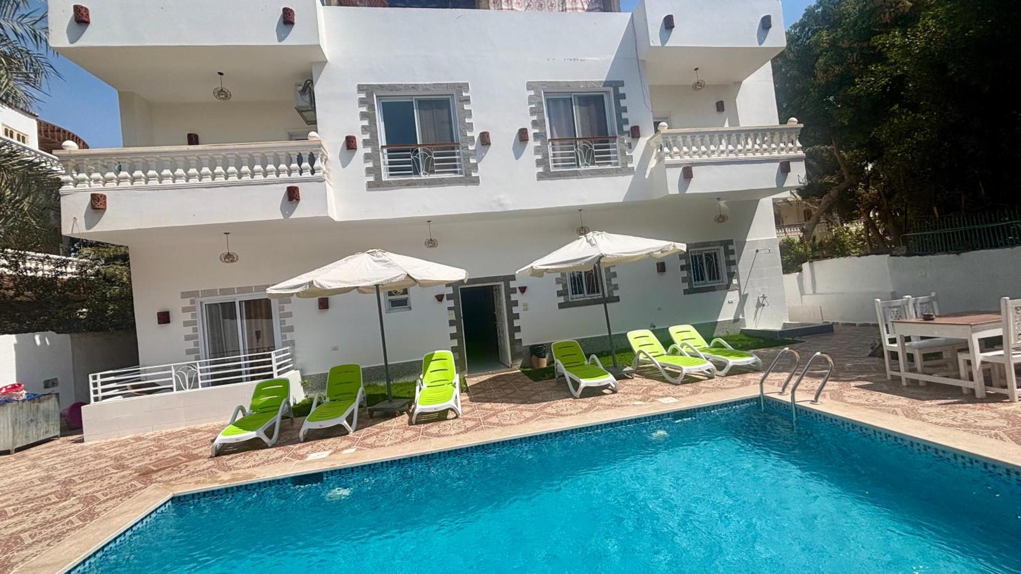 Moon House Of Luxor Apartment Екстериор снимка